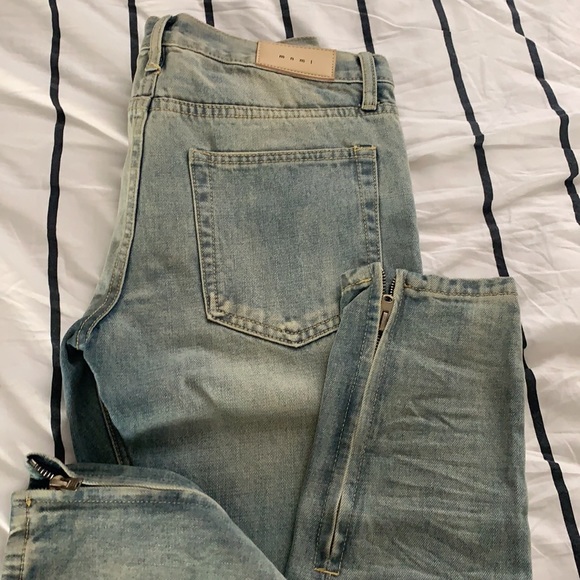 MNML jeans with knee rips - Picture 3 of 3